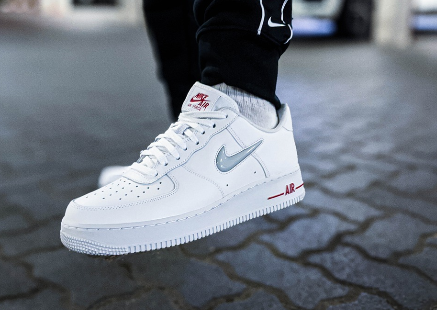 fashinable sneakers